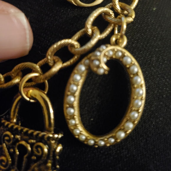 New Miss Ellie NYC Pearl Love Charm Bracelet. - Picture 13 of 16